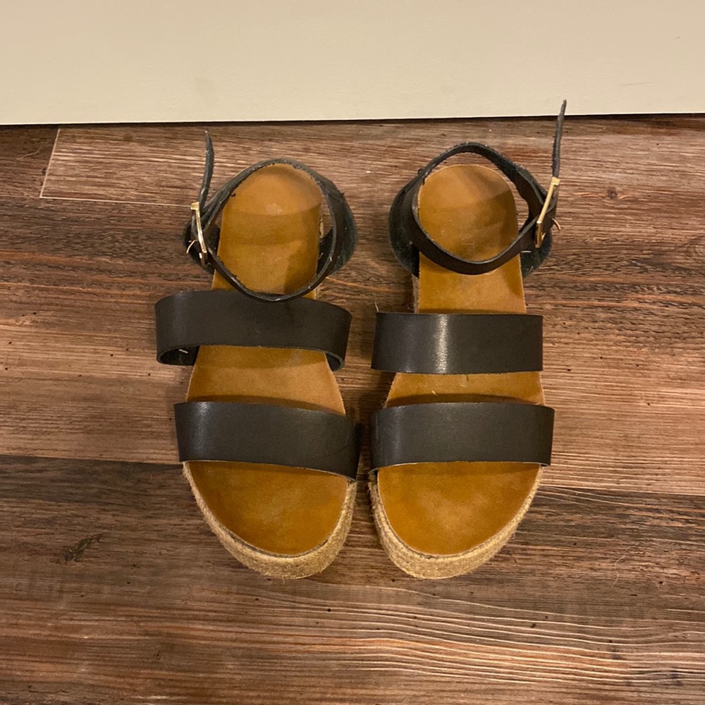 Women’s wedge platform sandals